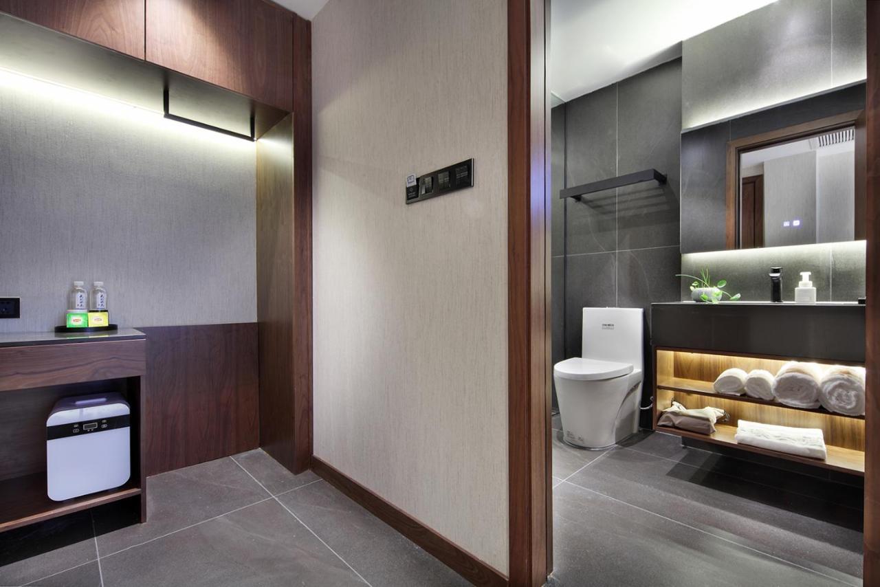 Riverside Wing Hotel Guilin Room photo