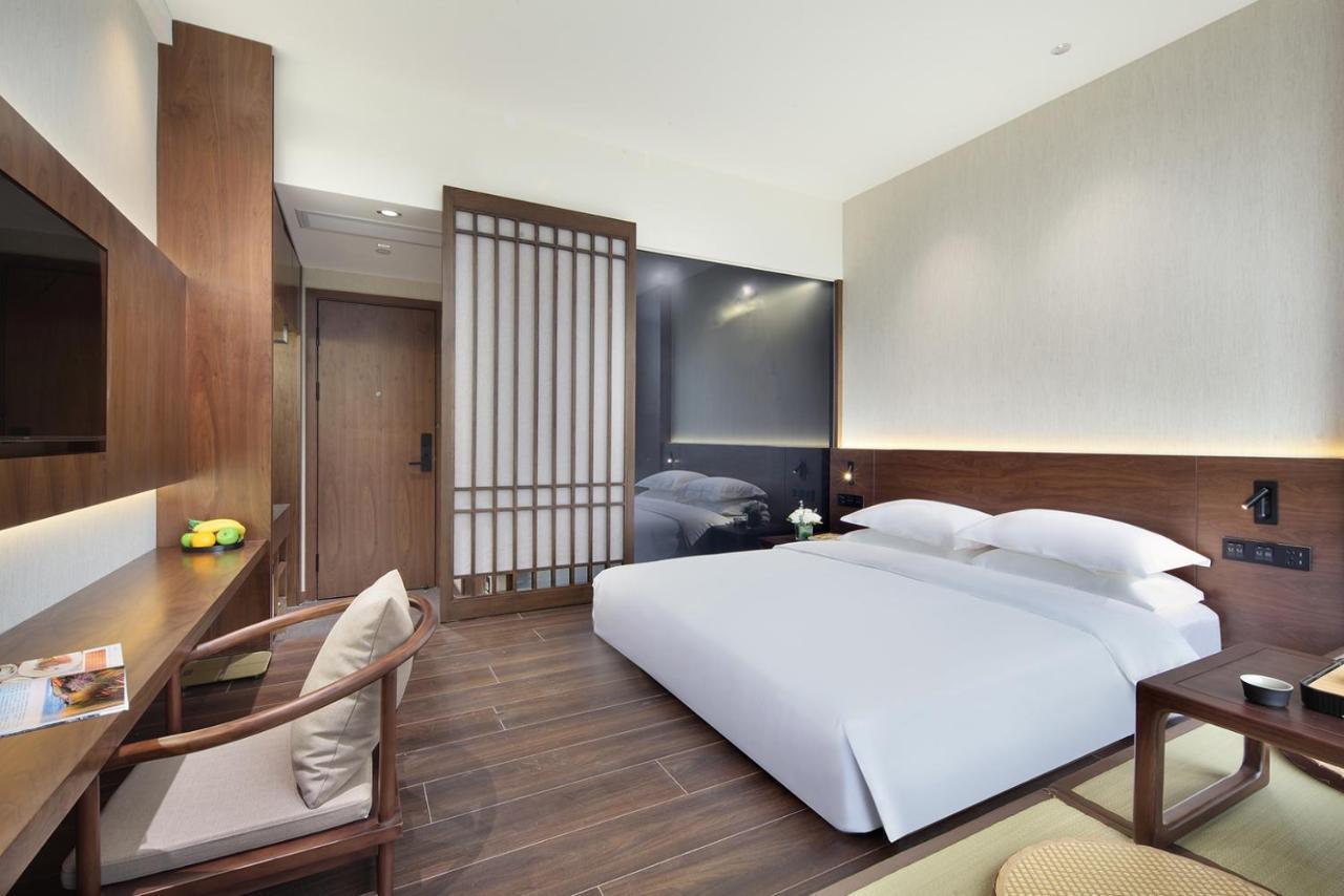 Riverside Wing Hotel Guilin Room photo